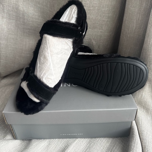 VIONIC VIVA FAUX FUR CASUAL STRAP SANDALS Size 11 $79.95 - Picture 8 of 10